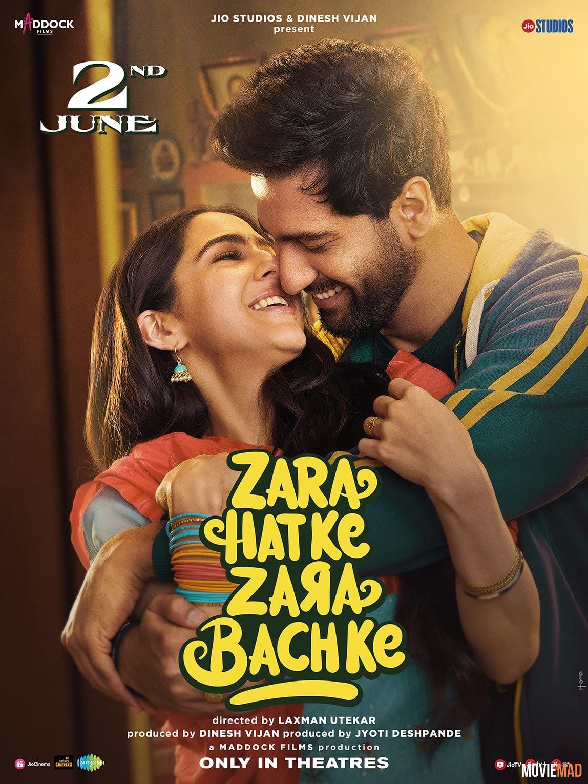 Zara Hatke Zara Bachke (2023) Hindi pDVDRip Full Movie 720p 480p